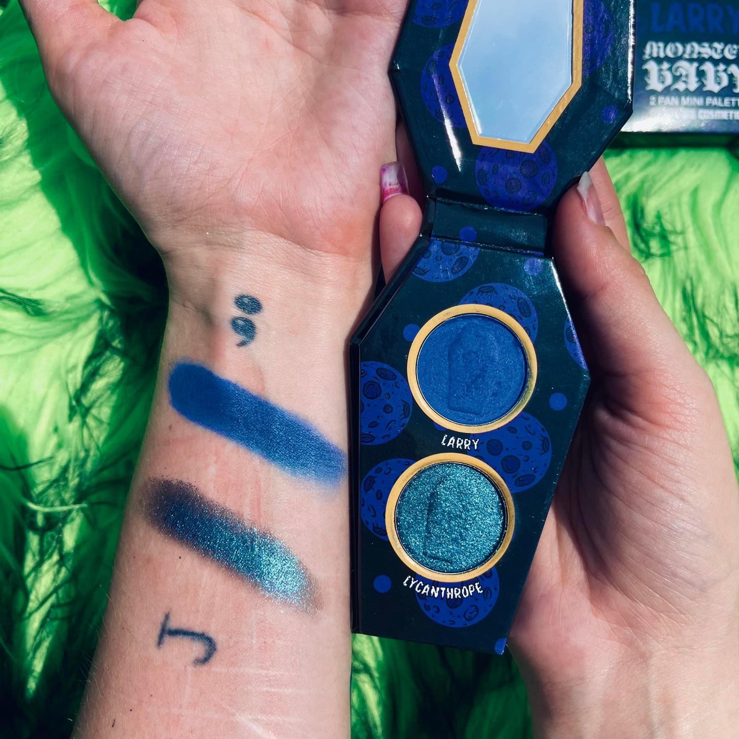 LYCAN LARRY MINI-PALETTE