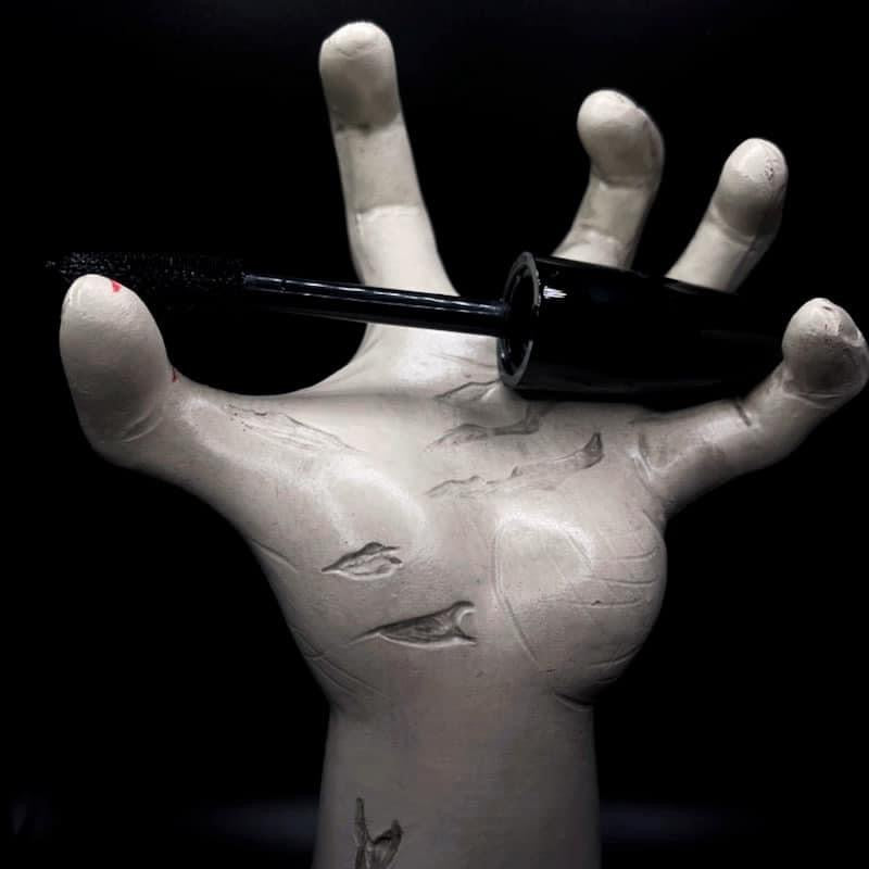 MORTUARY MASCARA